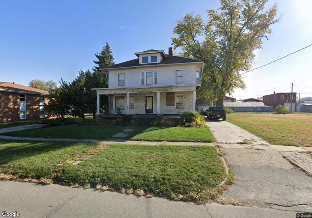 417 N 2nd Ave E, Newton, IA 50208 - photo 1