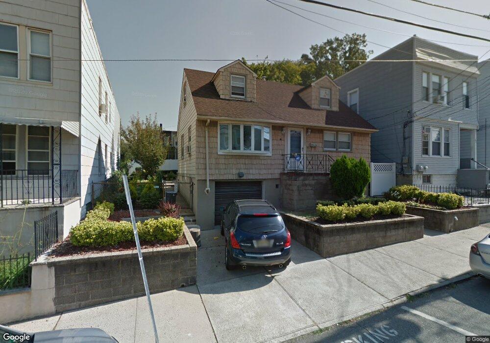 302 Pearsall Ave unit 304, Jersey City, NJ 07305 - photo 1