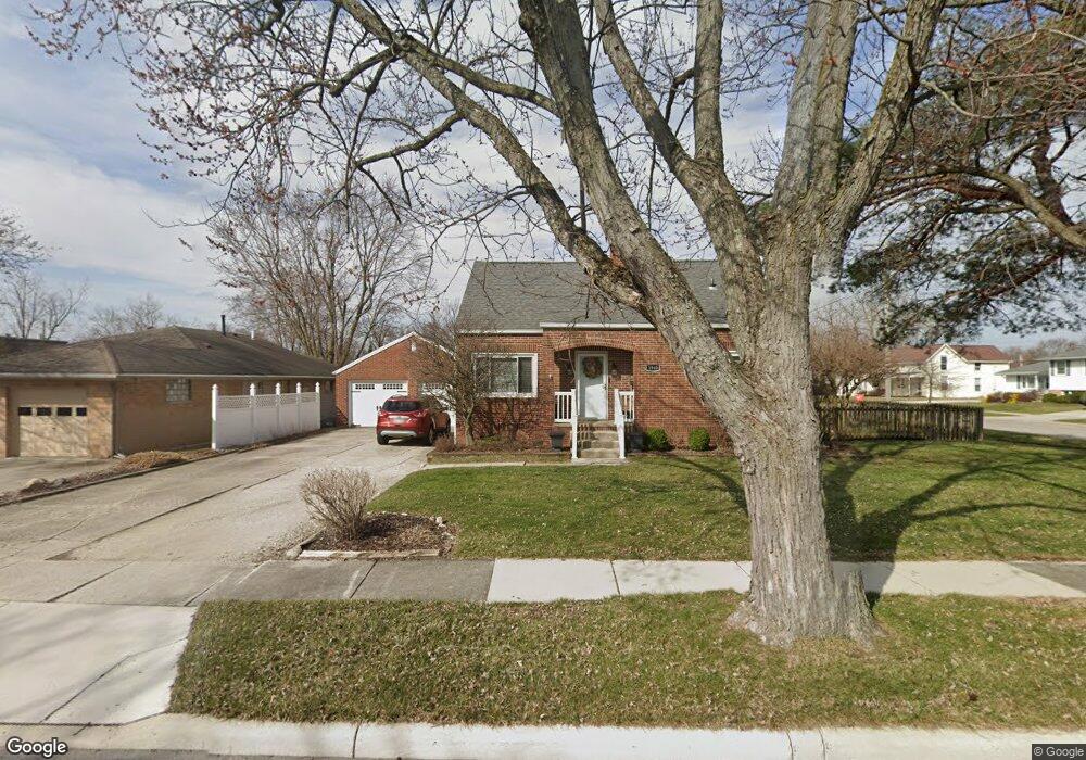 1940 Geffs Ave, Findlay, OH 45840 - photo 1
