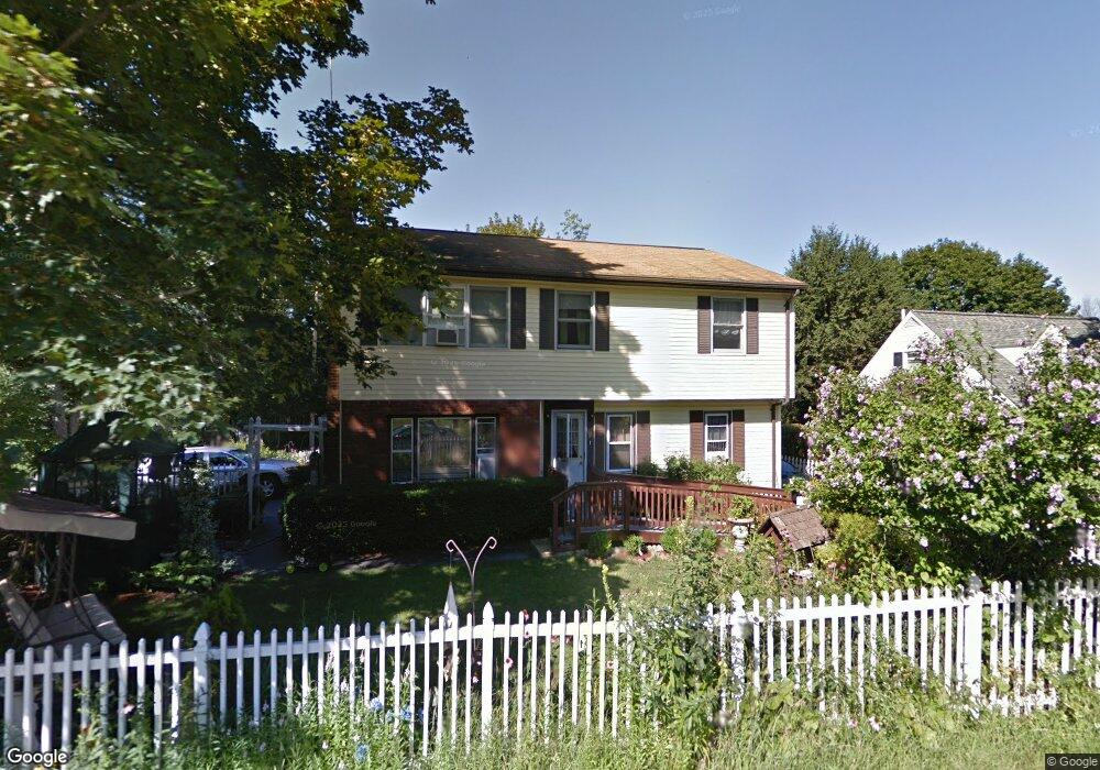 93 Pleasant St, Spencer, MA 01562 - photo 1