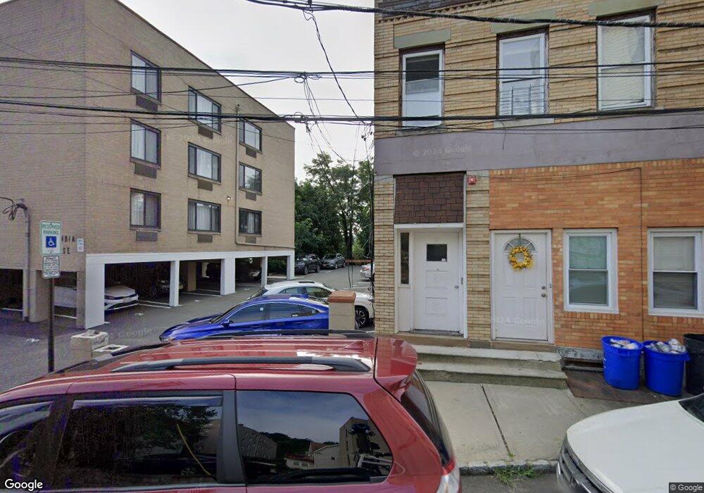 13 Columbia Terrace unit B, Edgewater, NJ 07020 - photo 1