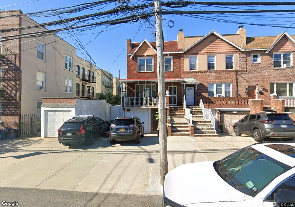 4610 28th Ave, Astoria, NY 11103 - photo 1