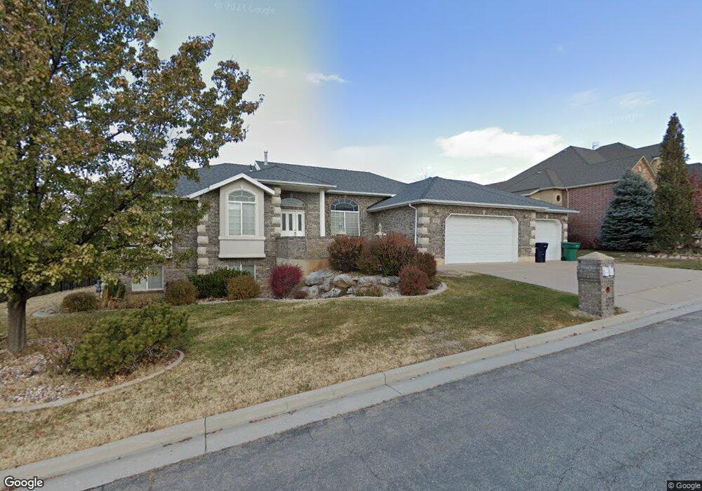 1605 E Beechwood Dr, Layton, UT 84040 - photo 1
