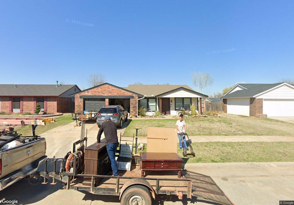 1417 NE 4th St, Moore, OK 73160 - photo 1