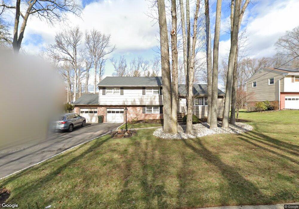 21 Huntington Rd, Edison, NJ 08820 - photo 1