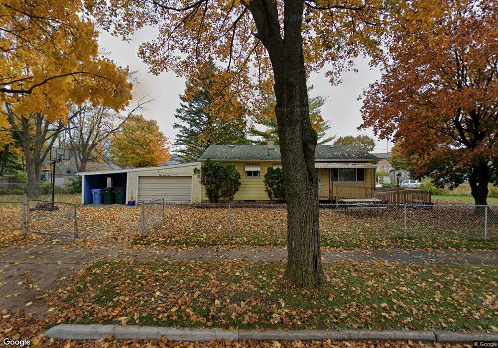 863 Hunter Blvd, Lansing, MI 48910 - photo 1