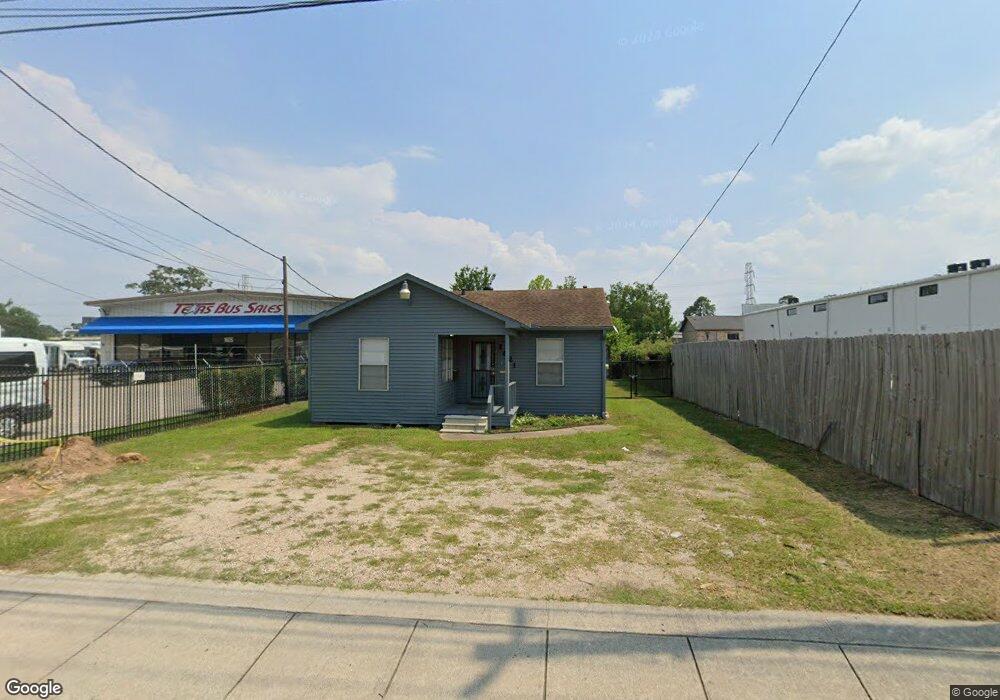 1621 W 34th St, Houston, TX 77018 - photo 1