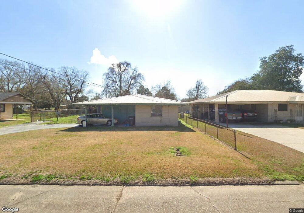 123 N Richelieu Cir, New Iberia, LA 70560 - photo 1