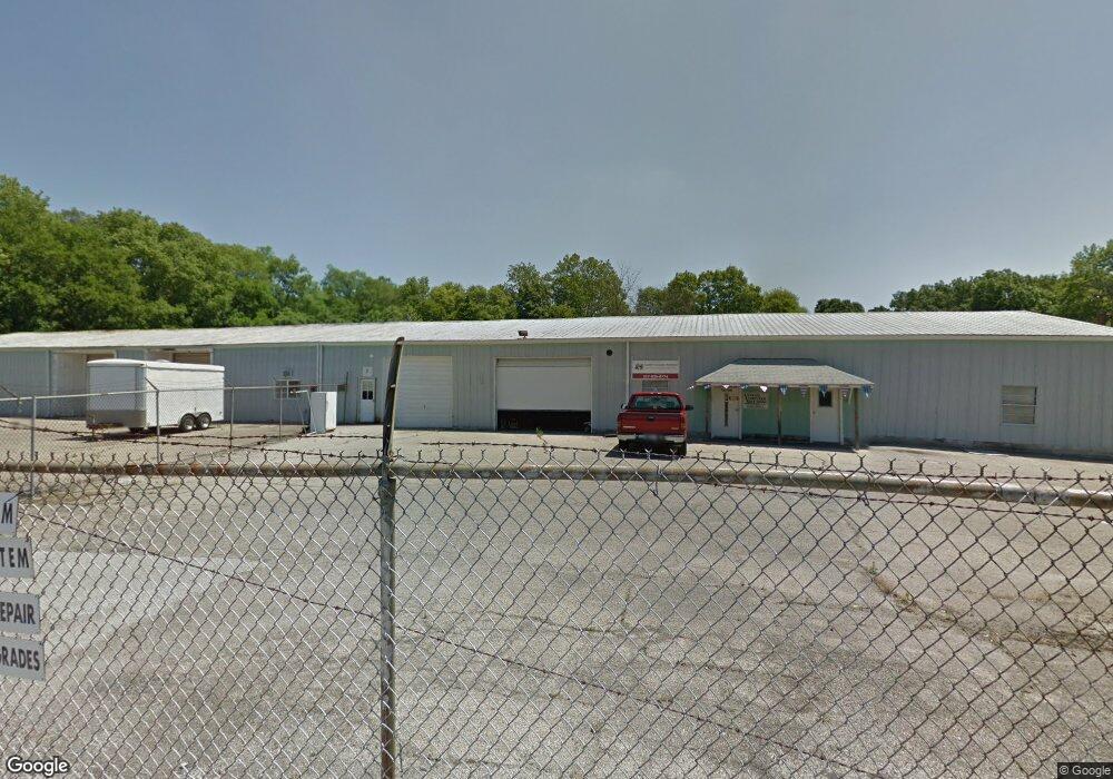 435 N East St, Plainfield, IN 46168 - photo 1