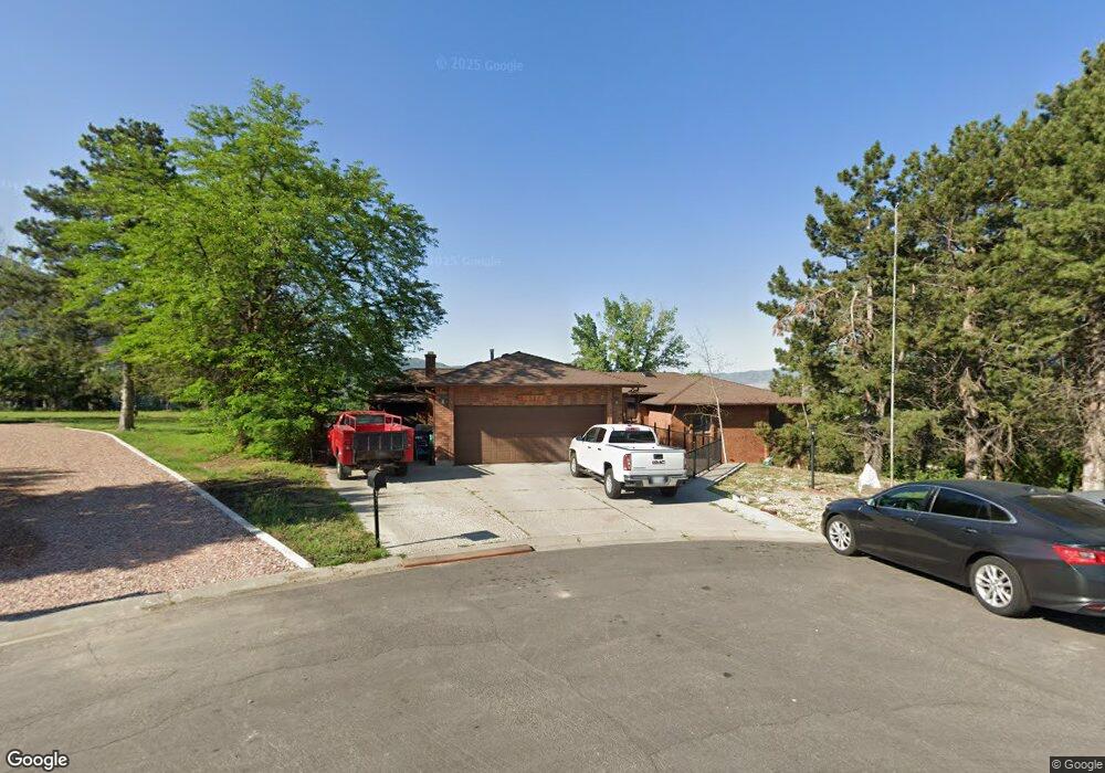 10972 S Cindy Cir, Sandy, UT 84092 - photo 1