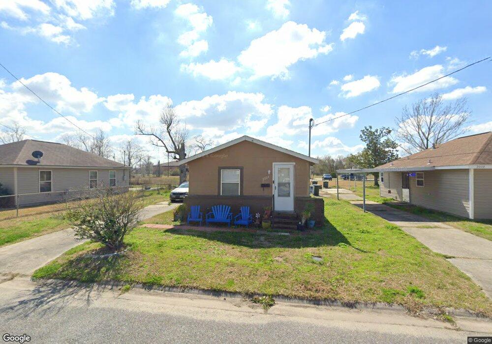 2004 Pinehurst St, Lake Charles, LA 70601 - photo 1