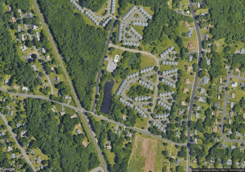 27 Hawthorne Ln, Bloomfield, CT 06002 - photo 1