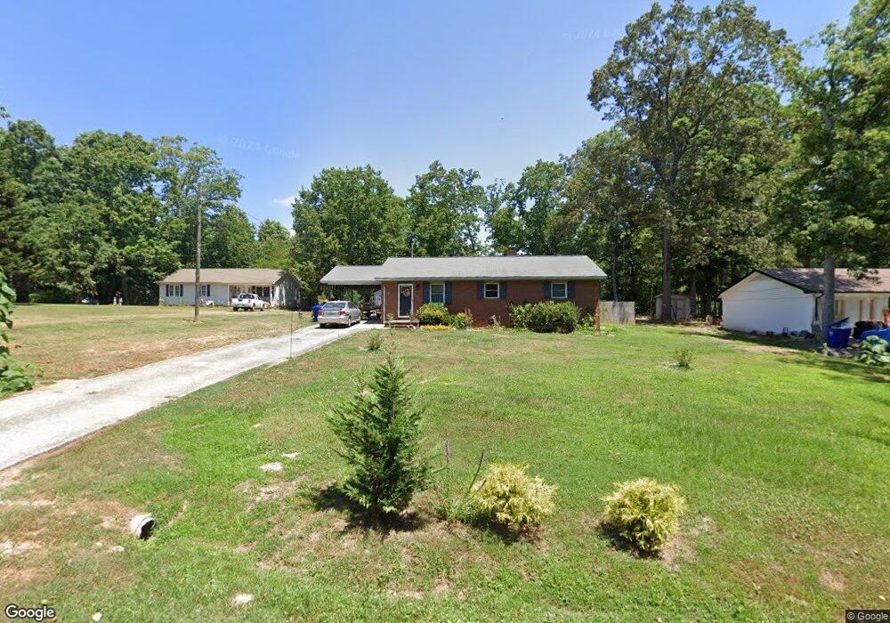 1130 Oakwood Acres Rd, Asheboro, NC 27205 - photo 1