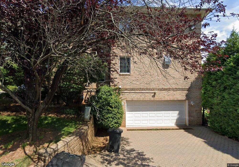 10 Utopia Ct, Staten Island, NY 10304 - photo 1