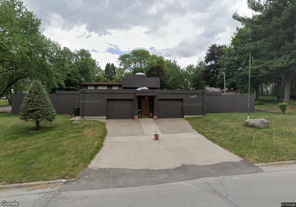 1034 W 15th St, Cedar Falls, IA 50613 - photo 1