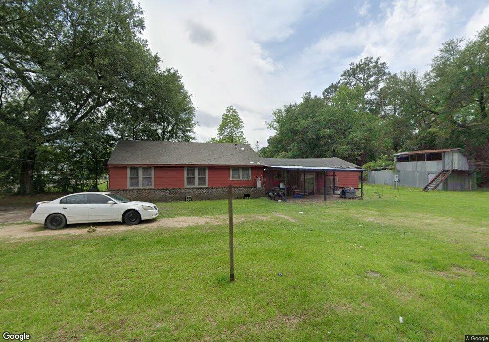 1124 S 16th Ave, Laurel, MS 39440 - photo 1