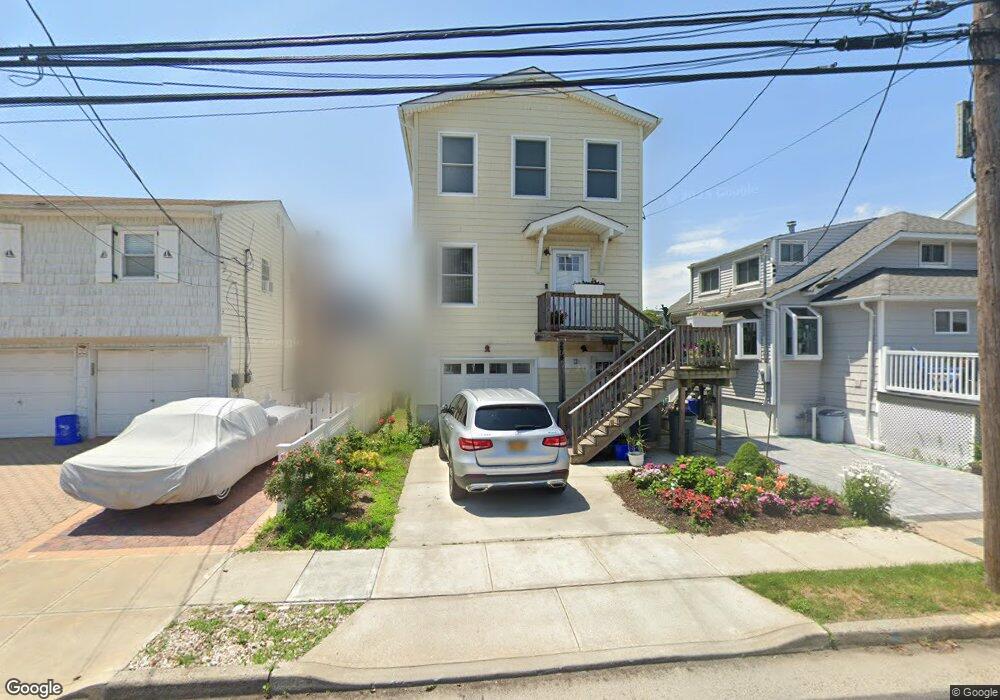 274 Arthur St, Freeport, NY 11520 - photo 1