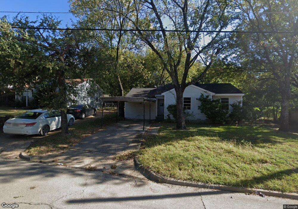 1208 N Clay St, Ennis, TX 75119 - photo 1