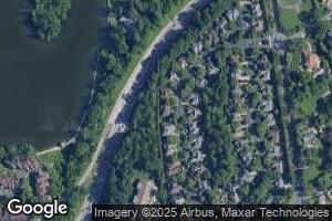 11 Stony Gate Oval, New Rochelle, NY 10804