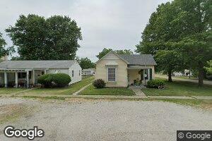 339 N Macon St, Moweaqua, IL 62550