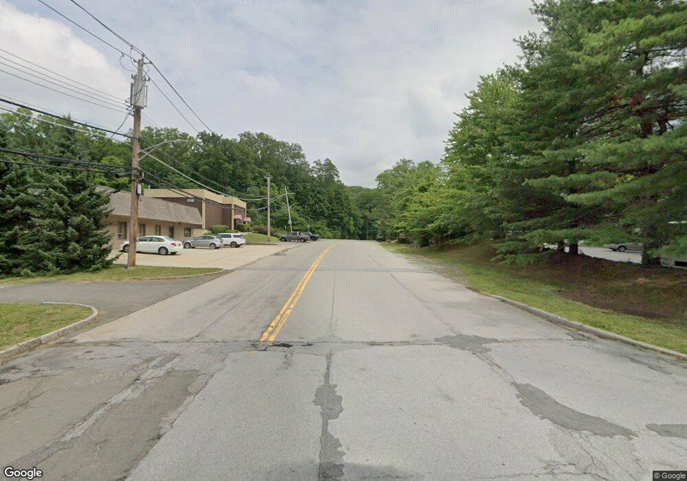 619 Old White Plains Rd, Tarrytown, NY 10591 - photo 1