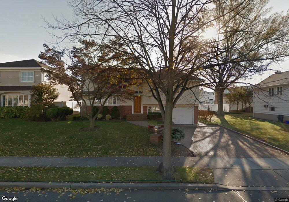 105 E Lexington Ave, Oceanside, NY 11572 - photo 1