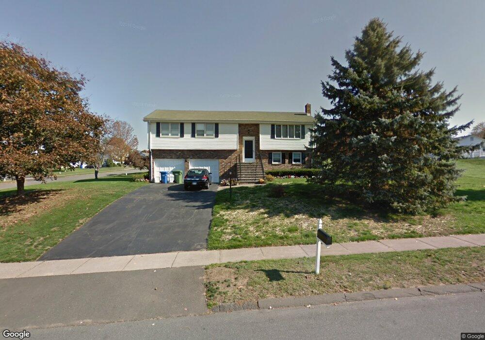 126 Candlewood Rd, Glastonbury, CT 06033 - photo 1