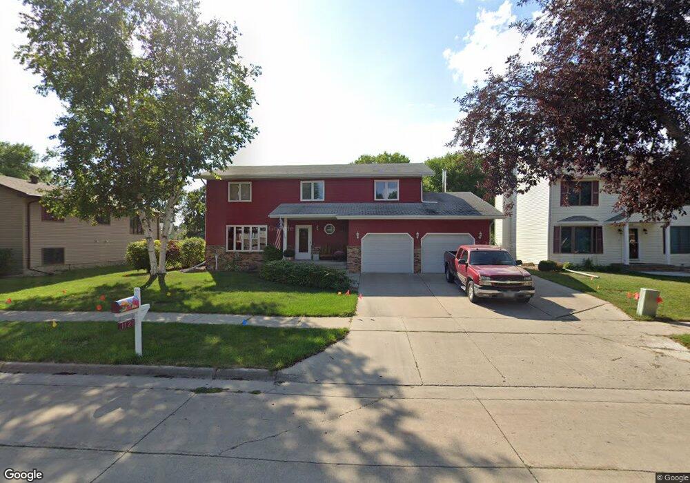 1120 S 22nd St, Grand Forks, ND 58201 - photo 1