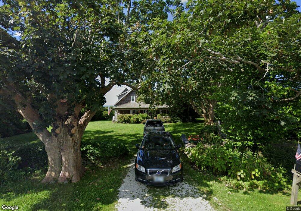 585 W Main Rd, Little Compton, RI 02837 - photo 1