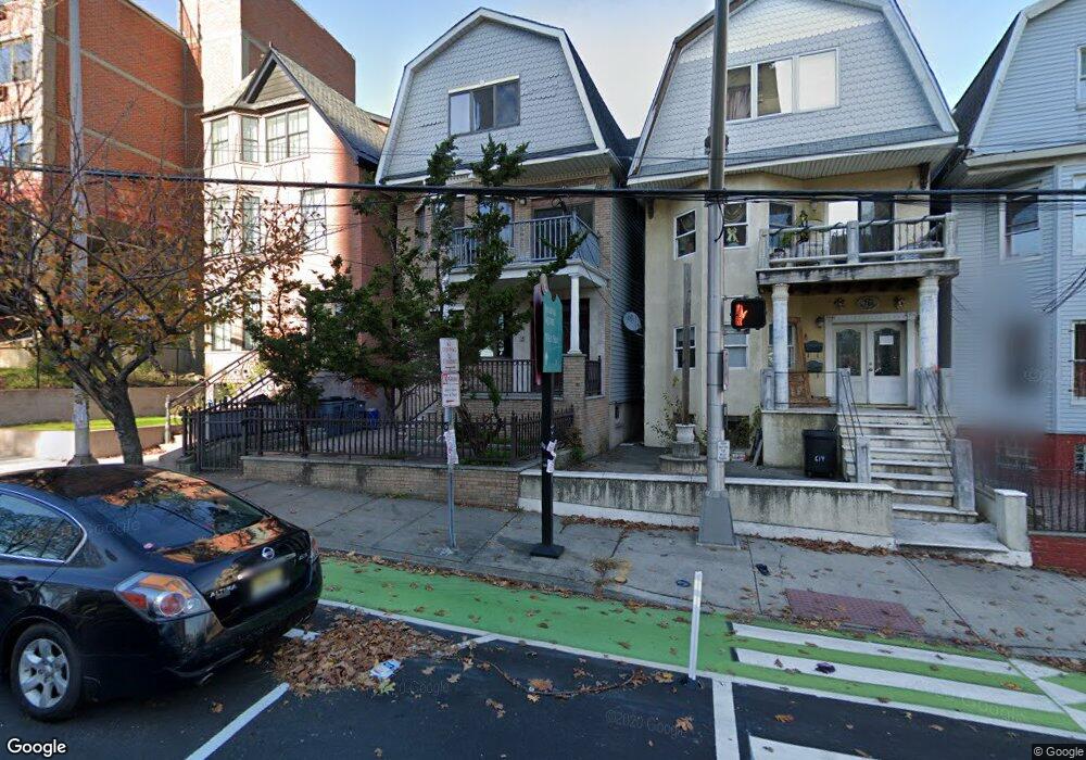 616 Montgomery St unit 2, Jersey City, NJ 07302 - photo 1