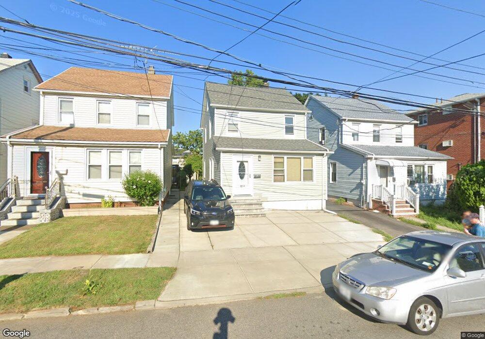 5916 157th St, Flushing, NY 11355 - photo 1