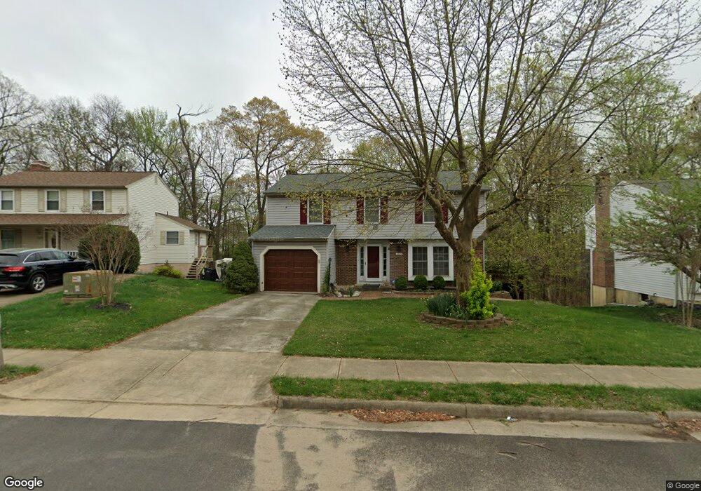 7609 Fallswood Way, Lorton, VA 22079 - photo 1