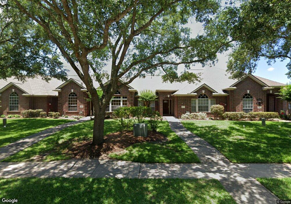 202 Clearview Ave unit D, Friendswood, TX 77546 - photo 1