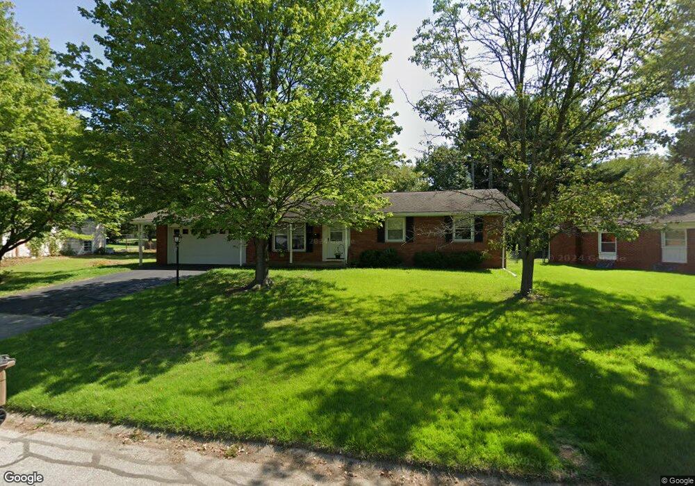 2821 Tulip Dr, Columbus, IN 47203 - photo 1