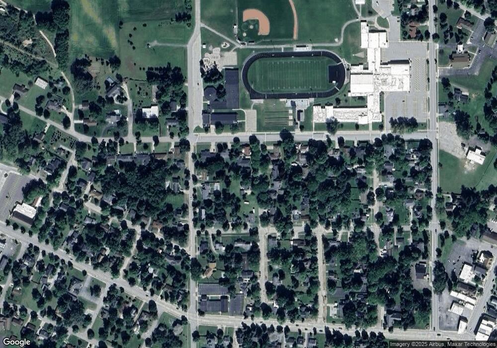 223 Jefferson St, Vassar, MI 48768 - photo 1