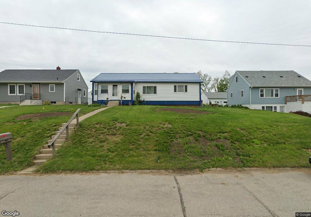 1308 20th Ave SW, Cedar Rapids, IA 52404 - photo 1