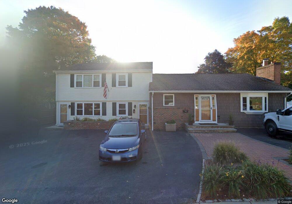 143 Mishawum Rd unit B, Woburn, MA 01801 - photo 1