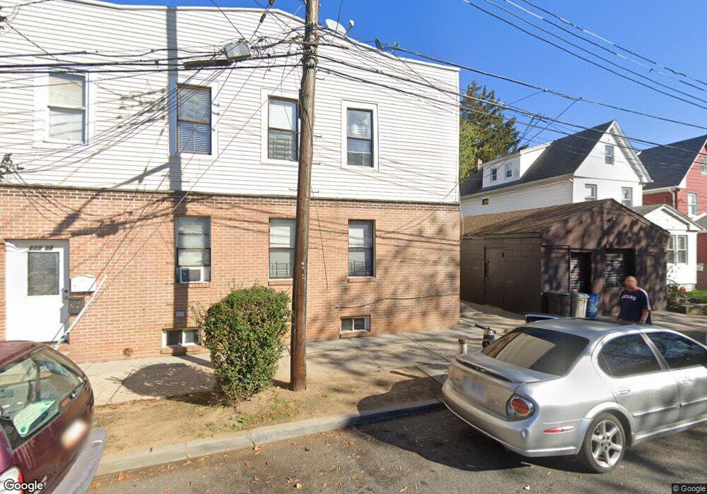 15902 110th Ave, Jamaica, NY 11433 - photo 1