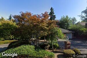 8550 NE 28th St, Hunts Point, WA 98004