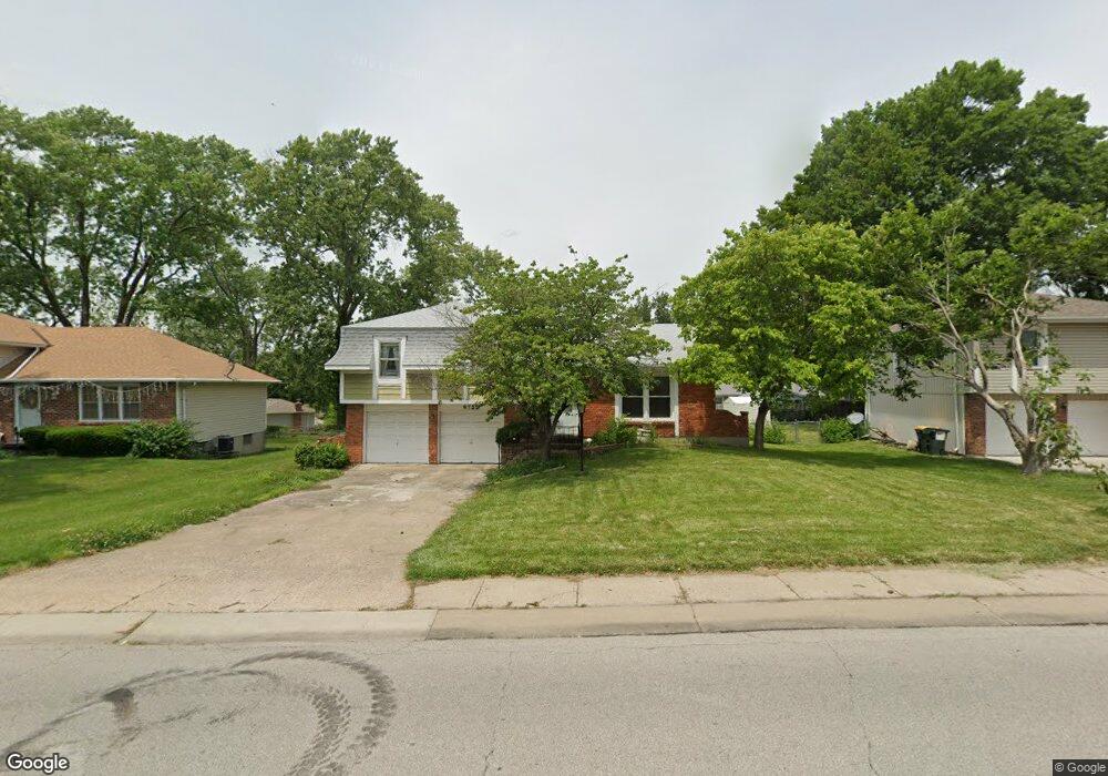 9732 Marshall Dr, Lenexa, KS 66215 - photo 1