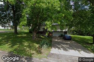 301 Matthews Ln, Gower, MO 64454