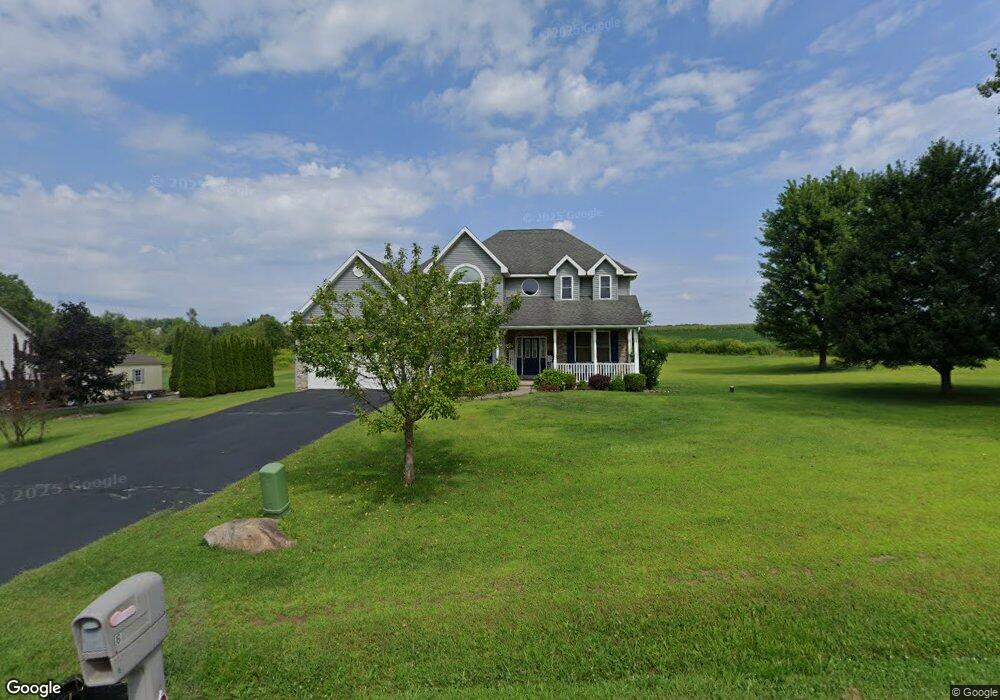 8 Aristocrat Cir, Sugarloaf, PA 18249 - photo 1