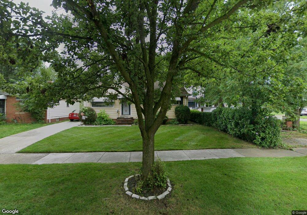 5677 Harrison Ave, Maple Heights, OH 44137 - photo 1