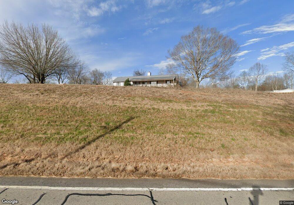 3935 Clarks Bridge Rd, Gainesville, GA 30506 - photo 1