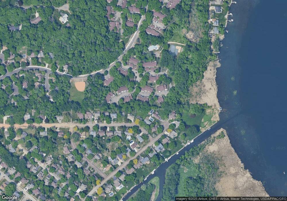 124 W Eagle Lake Dr, Maple Grove, MN 55369 - photo 1