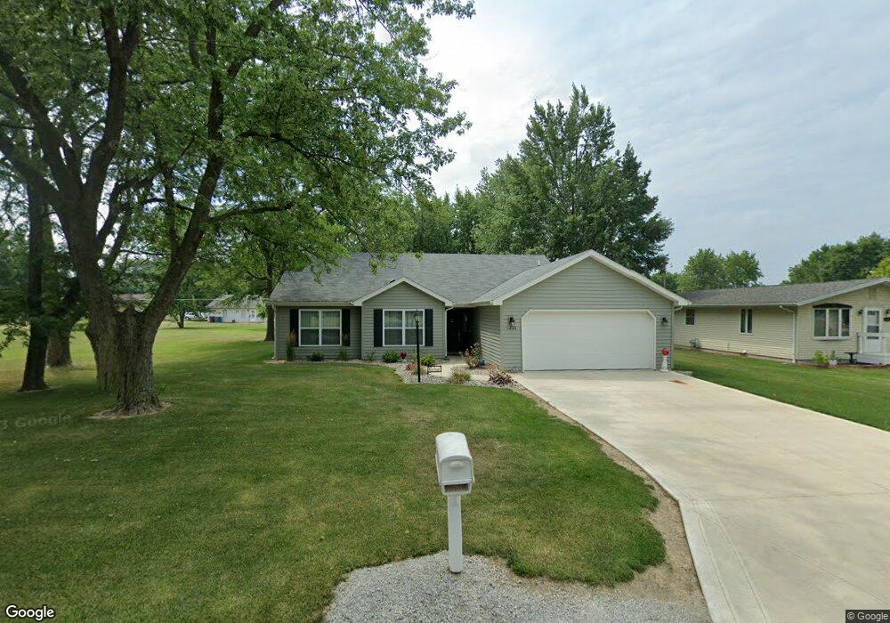 1444 W Cherry St, Bluffton, IN 46714 - photo 1