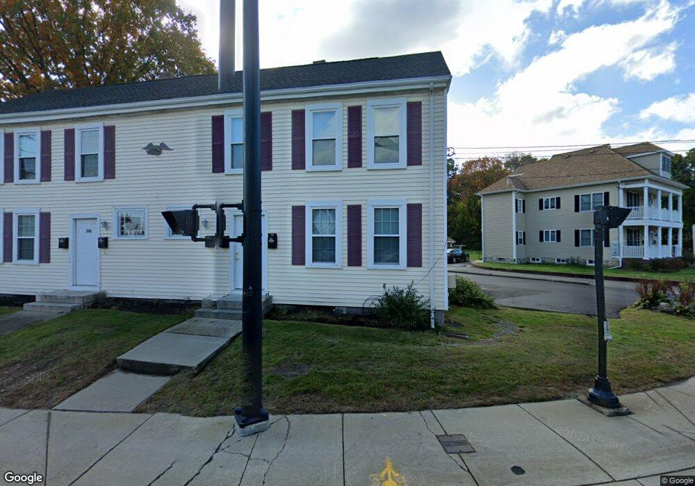 188 E Central St unit 1, Franklin, MA 02038 - photo 1
