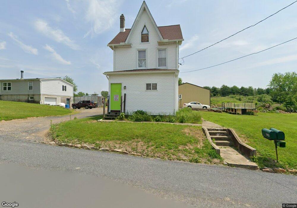 8237 Rextown Rd, Slatington, PA 18080 - photo 1