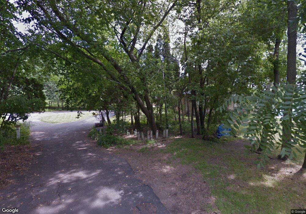 5590 Shore Rd, Excelsior, MN 55331 - photo 1