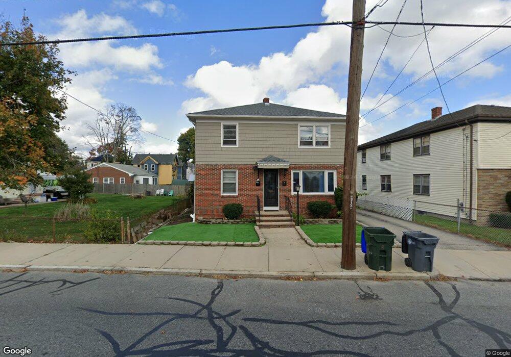 707 Admiral St unit 2, Providence, RI 02908 - photo 1